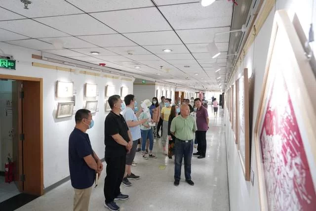 非遗作品献礼建党百年——“红印百年”北京海淀区非遗项目巡展举行(图3) 非遗作品献礼建党百年——“红印百年”北京海淀区非遗项目巡展举行(图3)