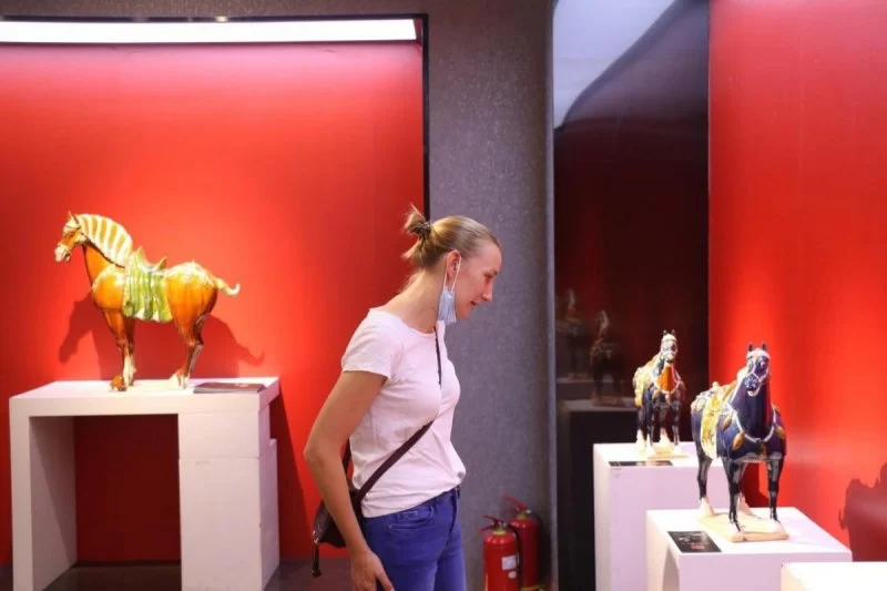 “洛阳三彩艺术作品巡展”北京站在北京陶瓷艺术馆开幕(图9) “洛阳三彩艺术作品巡展”北京站在北京陶瓷艺术馆开幕(图9)