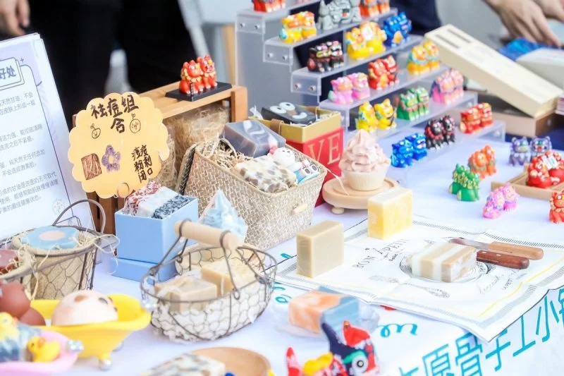 聚焦历史文化传承创新,打造文化消费新场景——北京西城“白塔妙会”中秋开市(图7) 聚焦历史文化传承创新,打造文化消费新场景——北京西城“白塔妙会”中秋开市(图7)